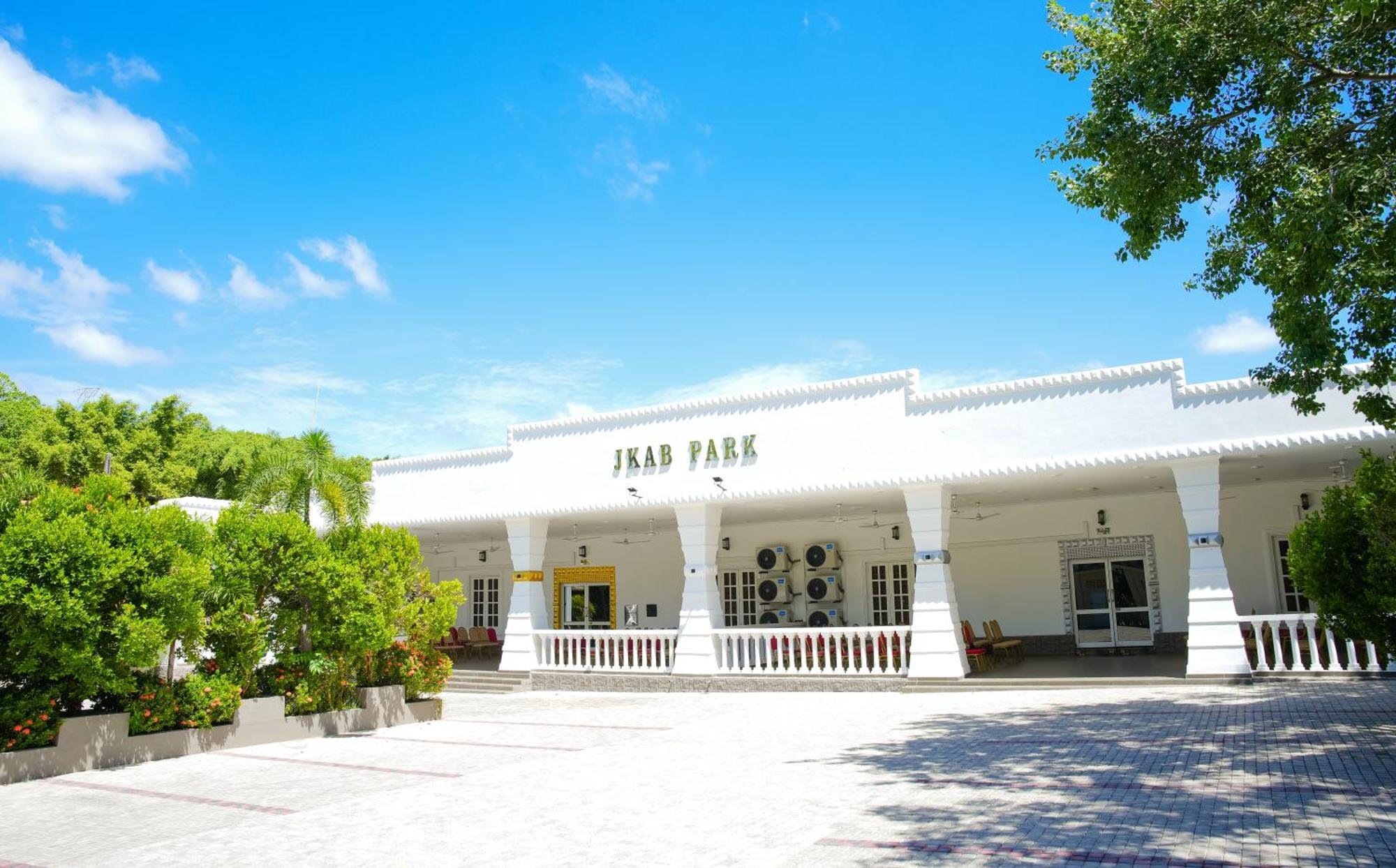 Jkab Park Hotel トリンコマリー エクステリア 写真