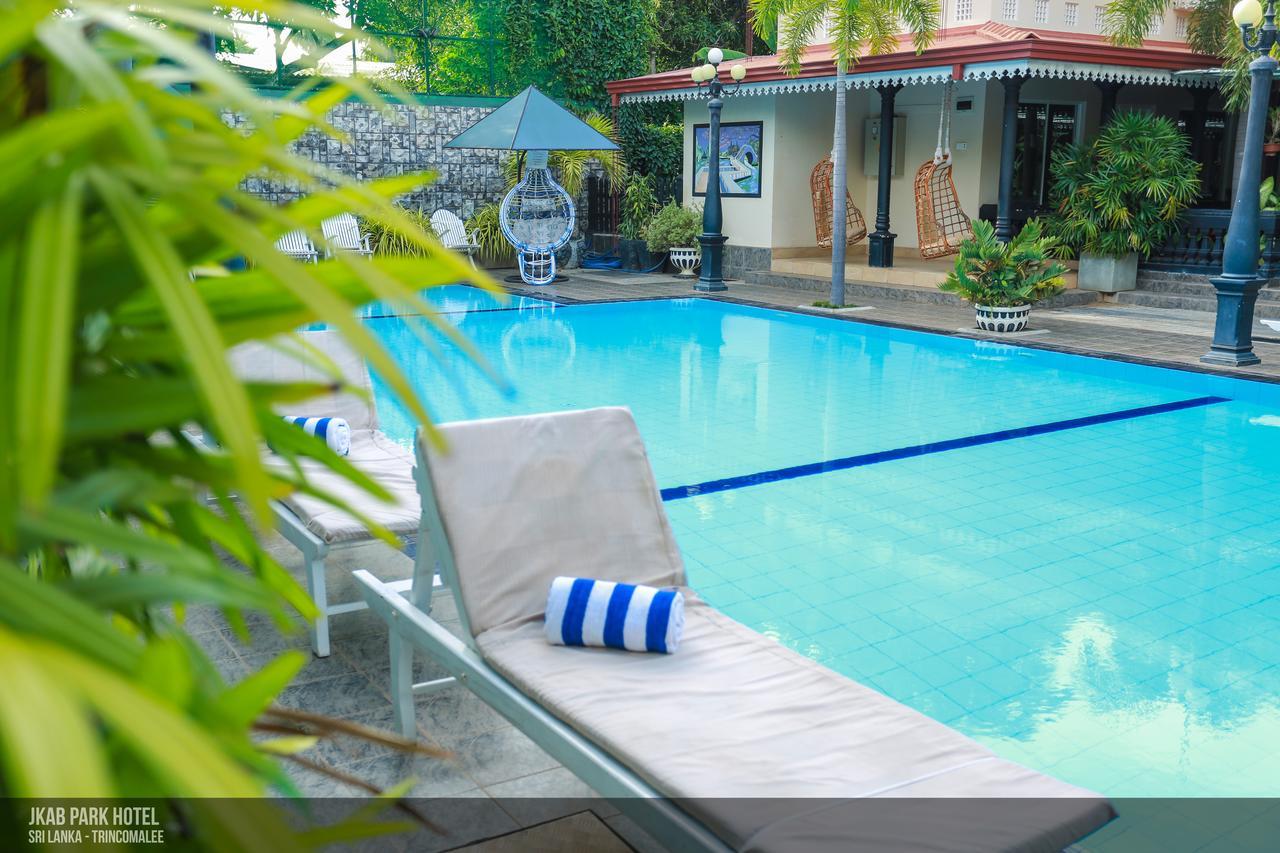 Jkab Park Hotel トリンコマリー エクステリア 写真